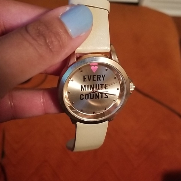 Beautiful watch from Aldo - Picture 3 of 4